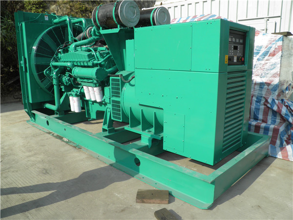 大余出租发电机 发电机组厂家：柴油发电机组的控制屏的作用是什么？