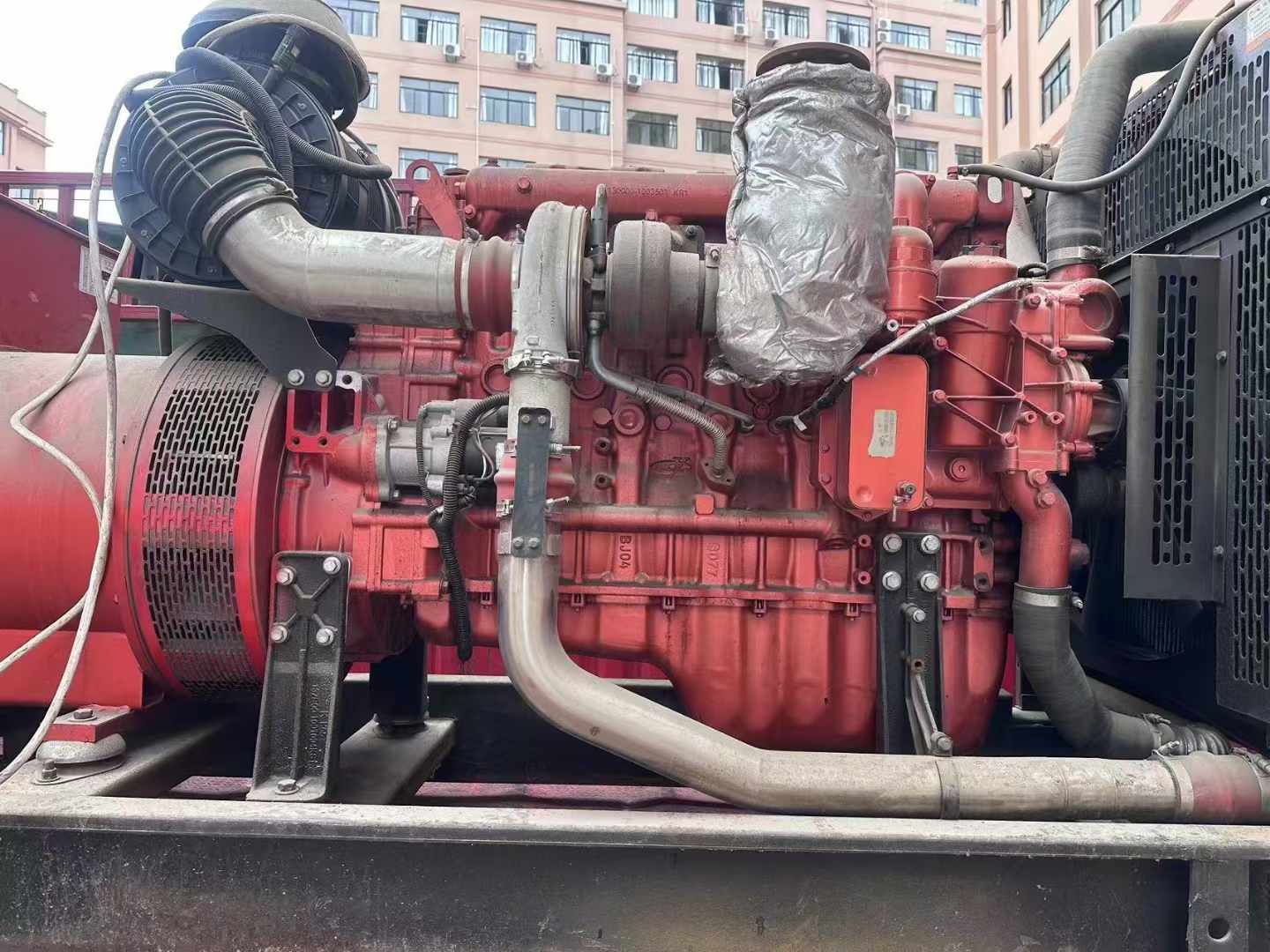 大余如何选择适合 600kW 柴油发电机组的过载保护器？